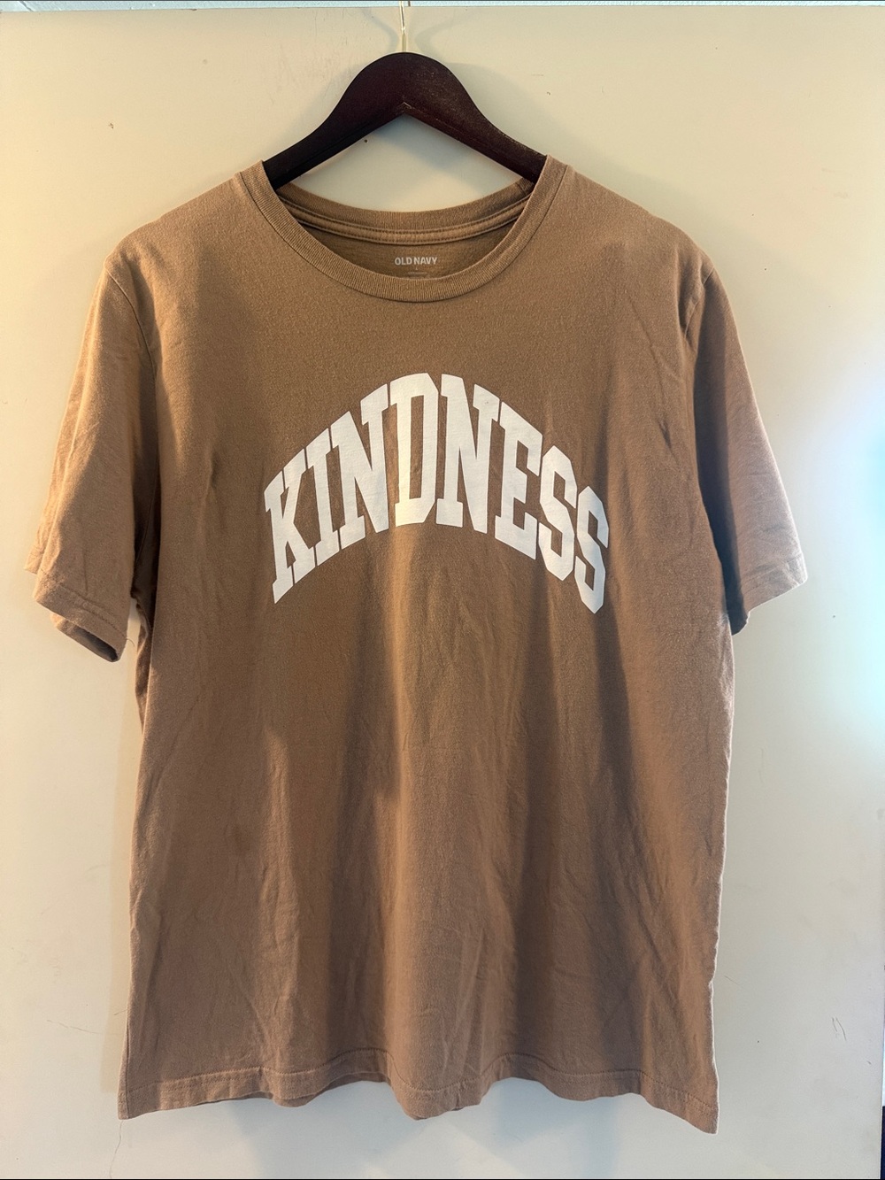 Old Navy Men’s Light Brown Cotton Short-Sleeve 'KINDNESS' Graphic Tee Sz Large